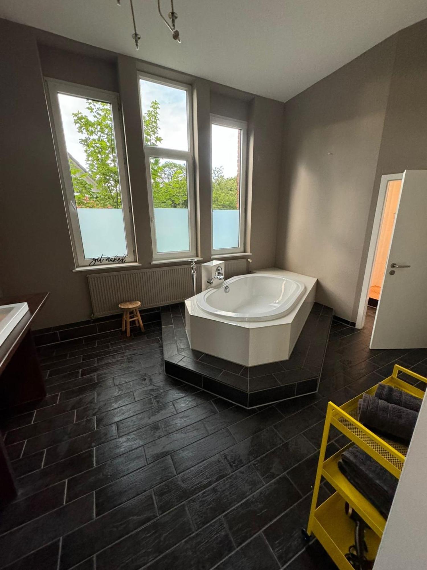 135qm Loft Vor Den Toren Hamburgs Апартаменты